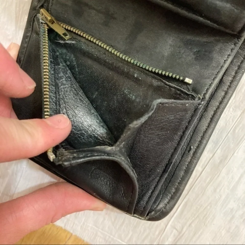 Coach vintage mini leather coin wallet
